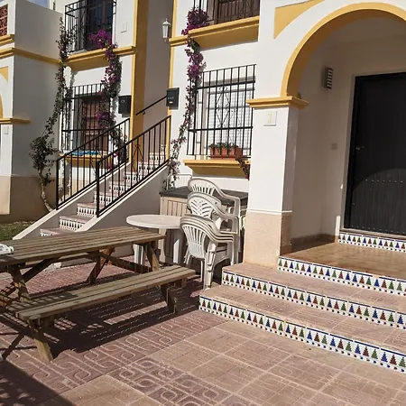 El Mirador, Villamartin, Cot To Hire, Wifi, Pool, Parking