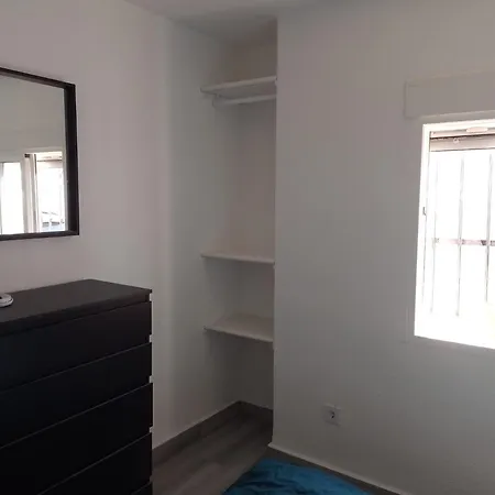 El Mirador, Villamartin, Refurbished,cot To Hire, Wifi, Pool, Parking *