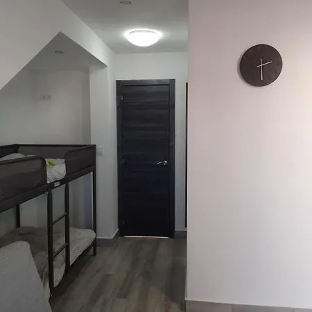 Apartment El Mirador, Villamartin, Refurbished,cot To Hire, Wifi, Pool, Parking